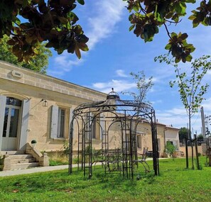 Exterior - Charming estate near Saint-Émilion (Saint-Christophe-des-Bardes)
