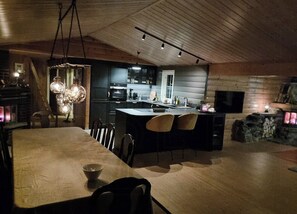 Dining - Mountain Cabin with Stunning Views, Sauna & Lake (Eggedal)