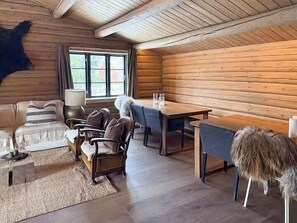 Dining - Timber cabin by the ski slopes in Oppdal (Oppdal)