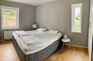 Free WiFi - Modern house in charming Motala (Motala)