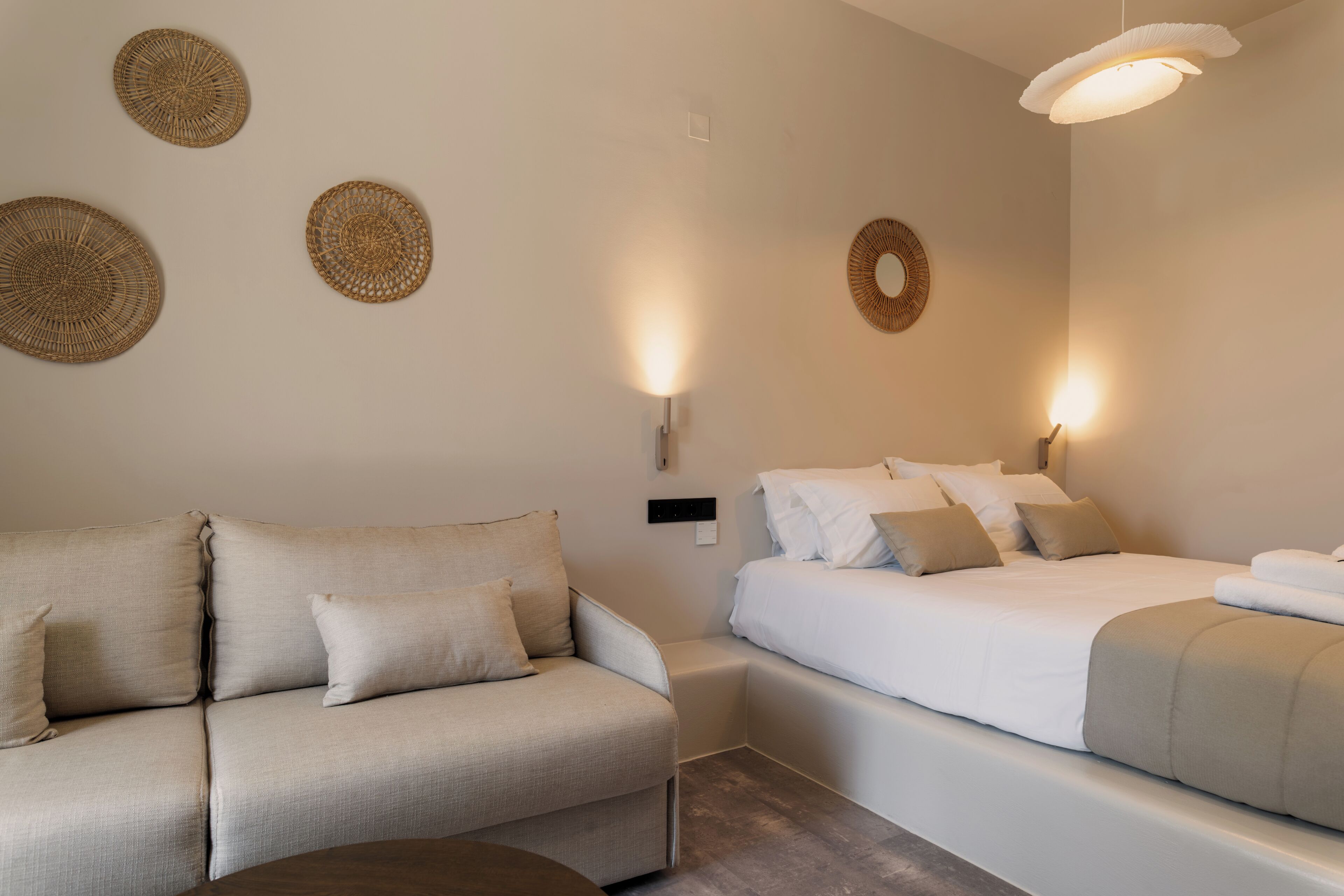 Deluxe Suite, Balcony | Premium bedding, down comforters, memory foam beds