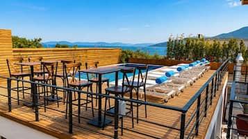 Seasonal outdoor pool