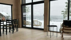 Interior - Nordic design cabin with a view over Lake Toke (Drangedal)