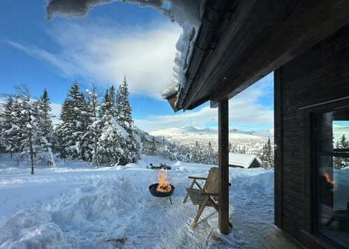 Mountain cottage for year-round outdoor activities