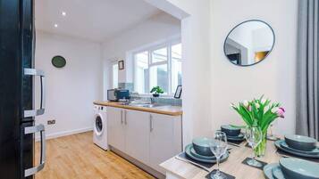 Fridge, microwave, stovetop, electric kettle