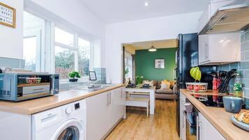 Fridge, microwave, stovetop, electric kettle