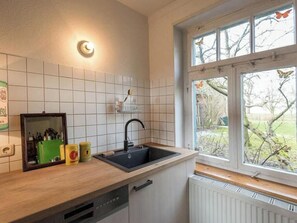 Oven, dishwasher, coffee/tea maker - Historic farm house in the Wendland region (Zargleben)
