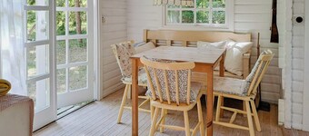 Retro and simplicity in two small houses by Arresø