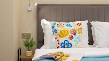 Desk, rollaway beds, free WiFi, bed sheets