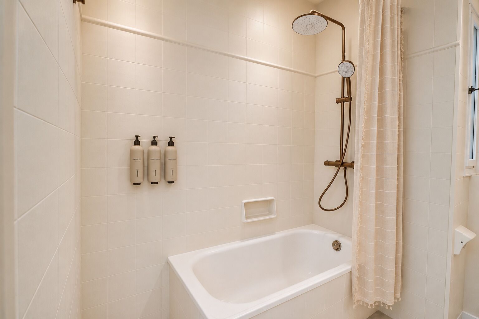 Deluxe Double or Twin Room, Pool View | Bathroom | Hair dryer, towels, soap, shampoo