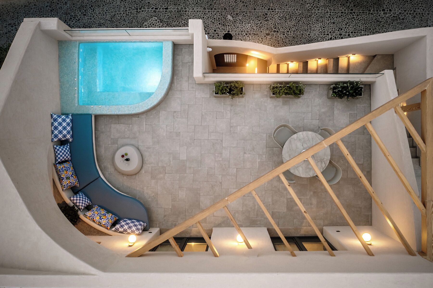 Deluxe Suite with Hot Tub | 露台/庭院