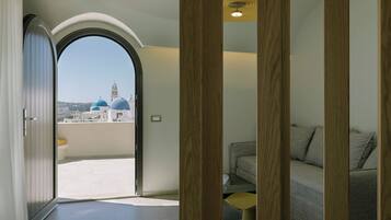 Deluxe Suite with Hot Tub | Interior