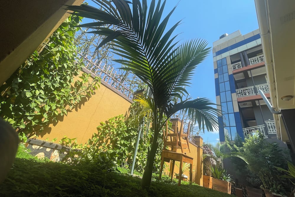 Lillian Imperial Country Hotel