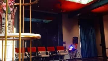 Apartamento, 6 quartos, acessível, piscina particular | Lounge