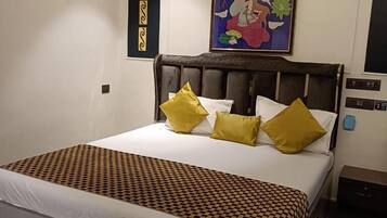 Apartment, 6 Bedrooms, Accessible, Private Pool | 6 bedrooms