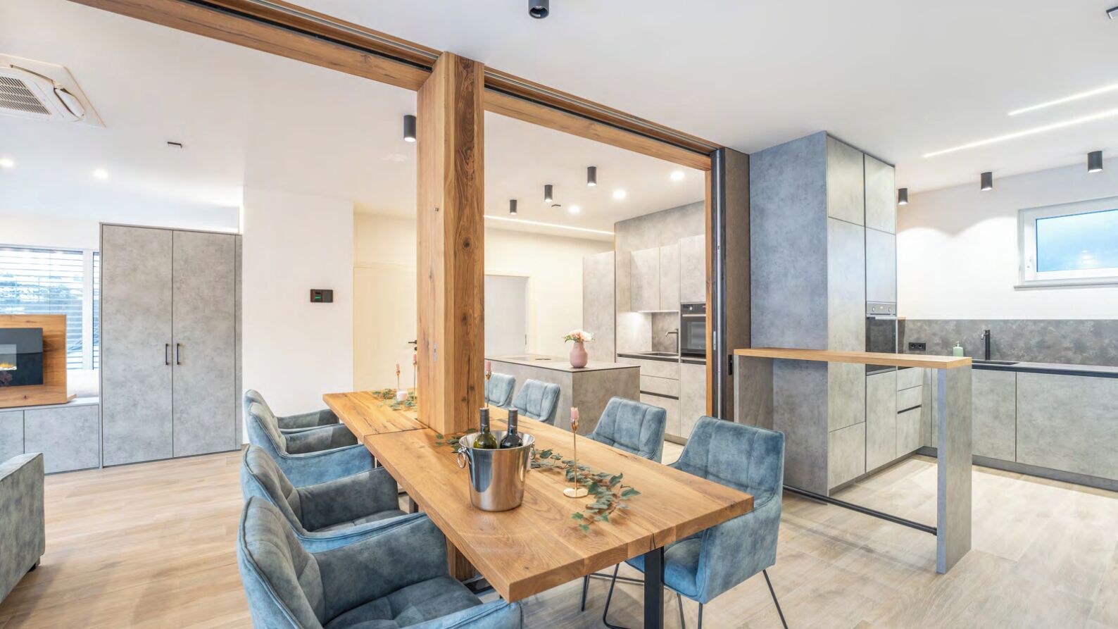 Apartment with sauna | In-room dining