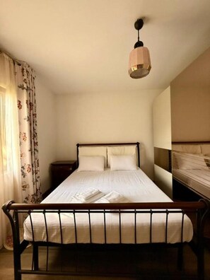 Room - Deluxe Family Suite With Shared Pool (Lastva Grbaljska)