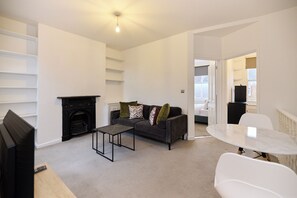 Apartment, Terrasse | Wohnbereich