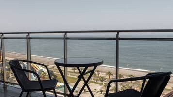 Deluxe-Apartment, Balkon, Meerblick | Ausblick vom Zimmer