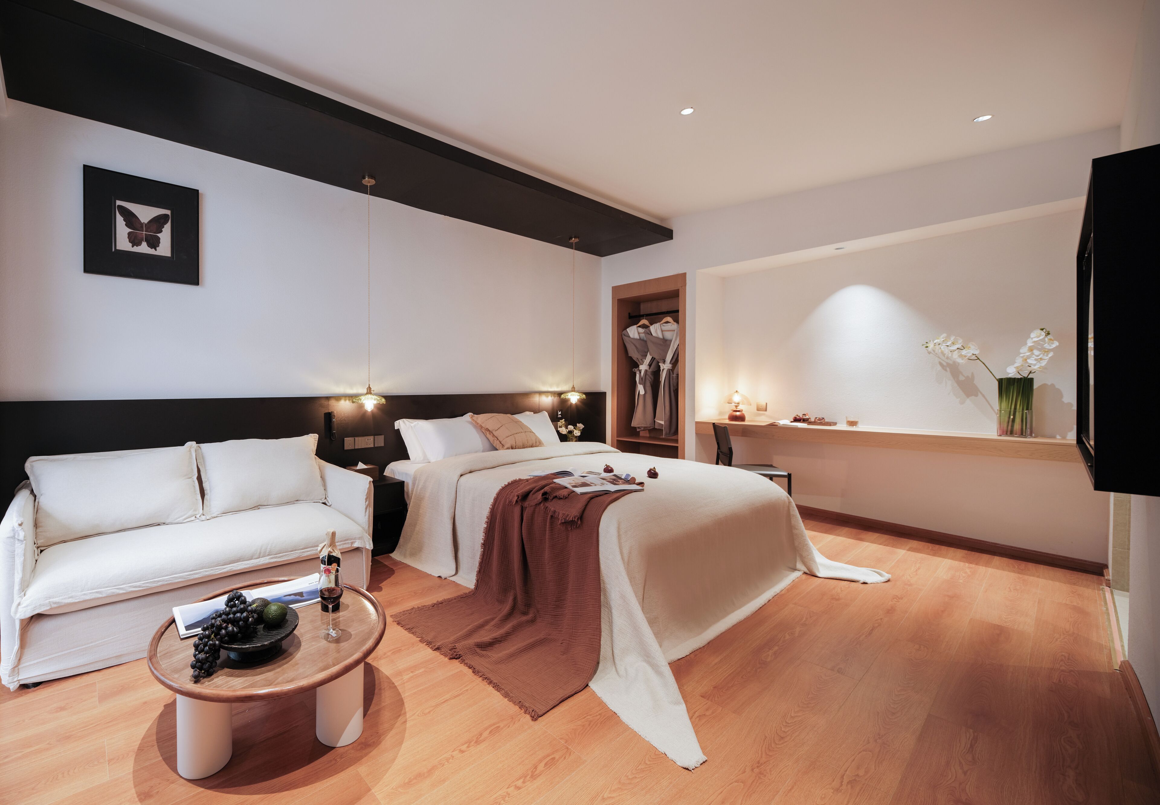 Quarto triplo família | Escrivaninha, espaço de trabalho para notebook, Wi-Fi de cortesia