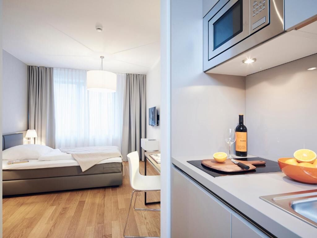 In-room safe, laptop workspace, soundproofing, free WiFi