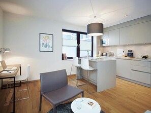 Dining - ipartment Frankfurt Europaviertel (Frankfurt am Main)