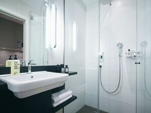 Bathroom - ipartment Frankfurt Europaviertel (Frankfurt)