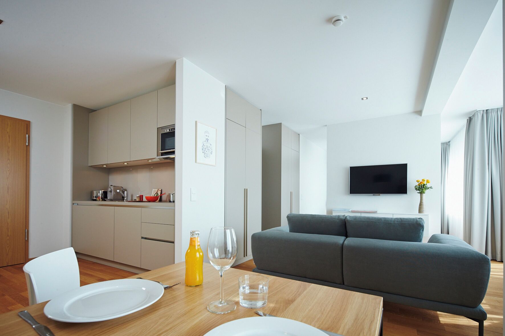 Deluxe-Apartment | Eigene Küche | Kühlschrank, Mikrowelle, Herdplatte, Geschirrspüler