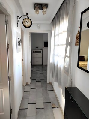 Iron/ironing board, WiFi, bed sheets, wheelchair access - Chalet with Private Pool and Tranquility near La Barrosa (Chiclana de la Frontera)
