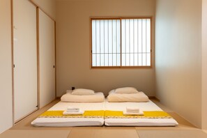 Free WiFi - Irodori Hotel UGUISU (fukuokashi,hakataku,kamigofukumachi)