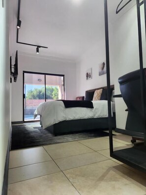 Room, 1 Bedroom | 1 bedroom - Room-17 On Buffalo Sandton (Johannesburg)