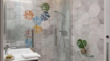 Dusche, Haartrockner, Handtücher