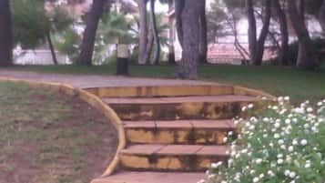 Chalet, 3 Bedrooms, Smoking, Balcony | Garden