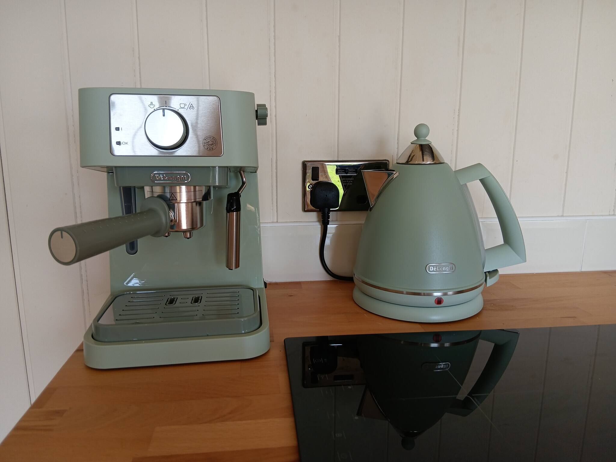 Cabin, 1 Bedroom, Balcony, Garden View | Coffee and/or coffee maker