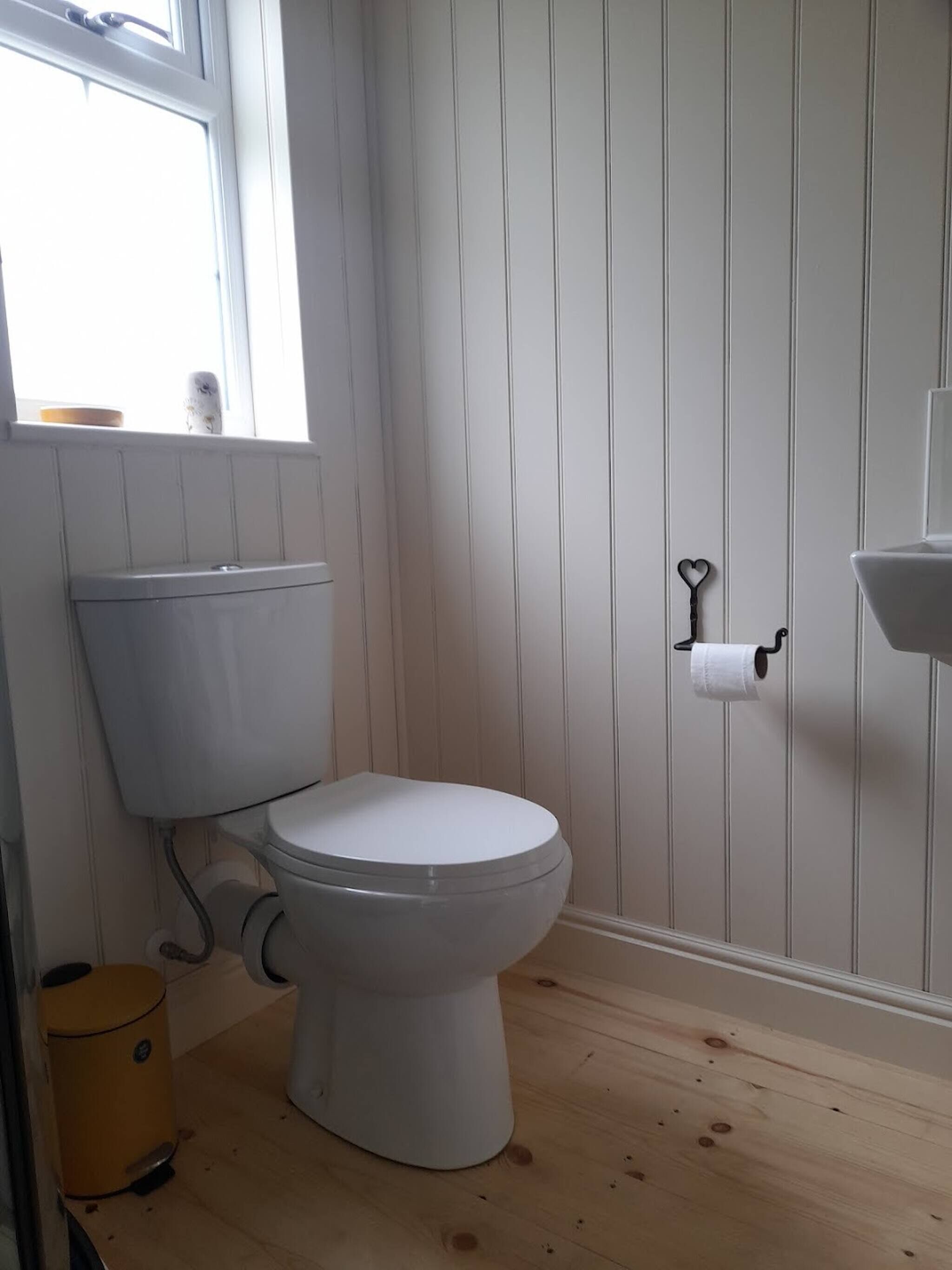 Cabin, 1 Bedroom, Balcony, Garden View | Bathroom
