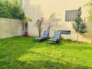 Property grounds - Cosy house near Paris (Colombes)