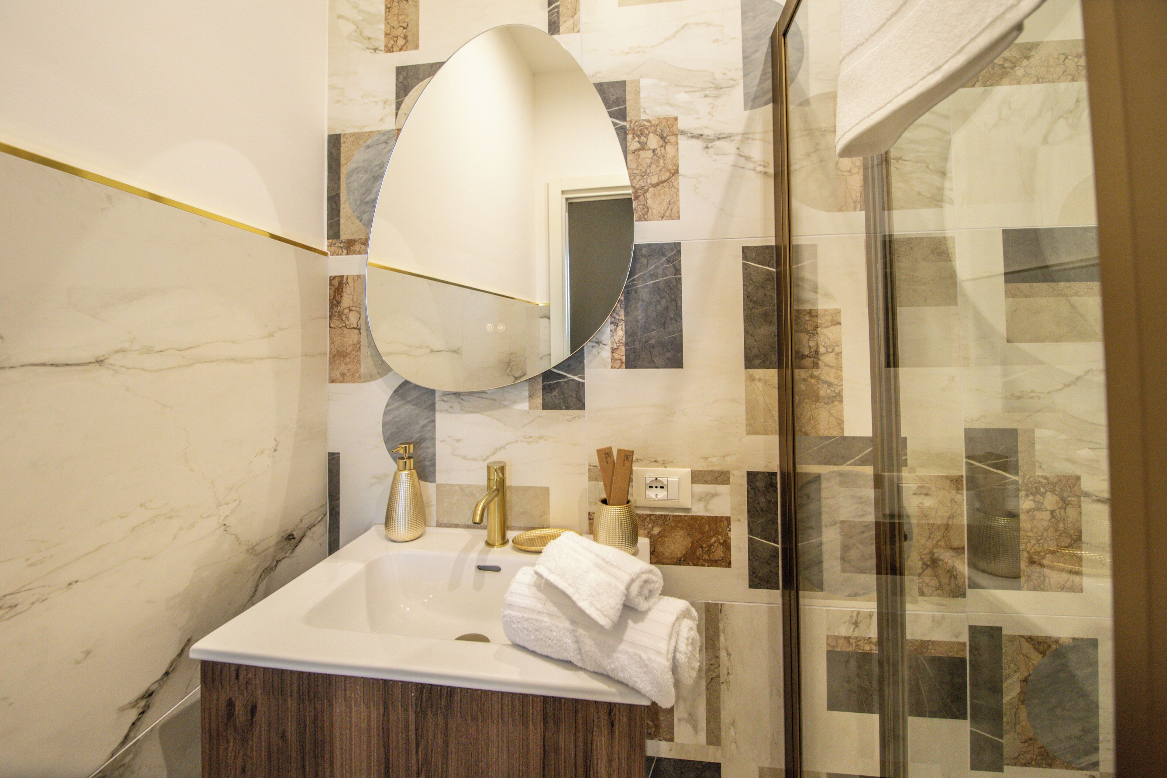 Apartment, Balcony, Sea View | Bathroom