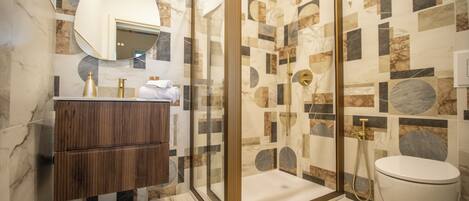 Apartment, Balkon, Meerblick | Badezimmer