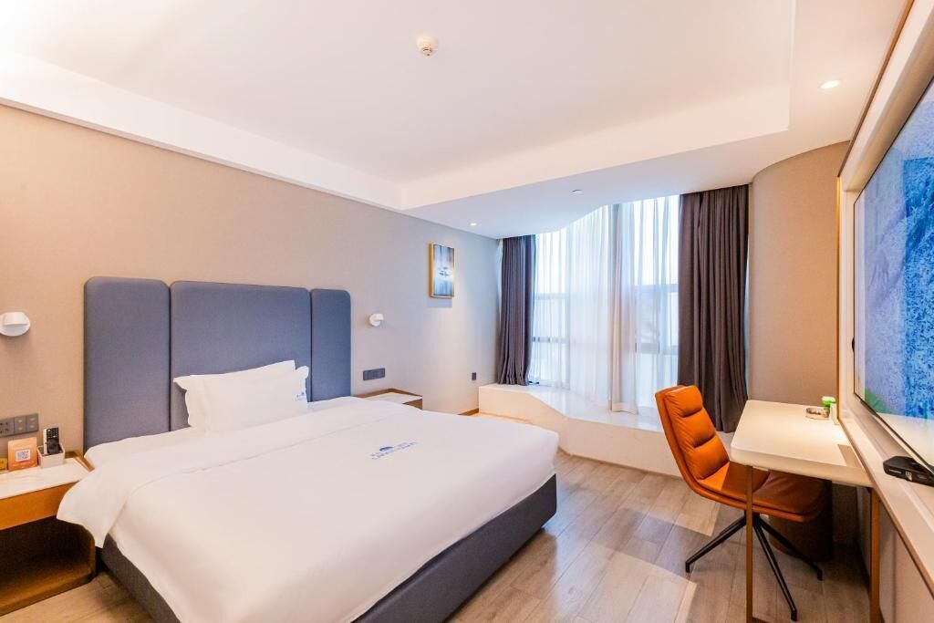 Classic Double Room, City View