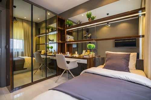 Gold Sand Suites