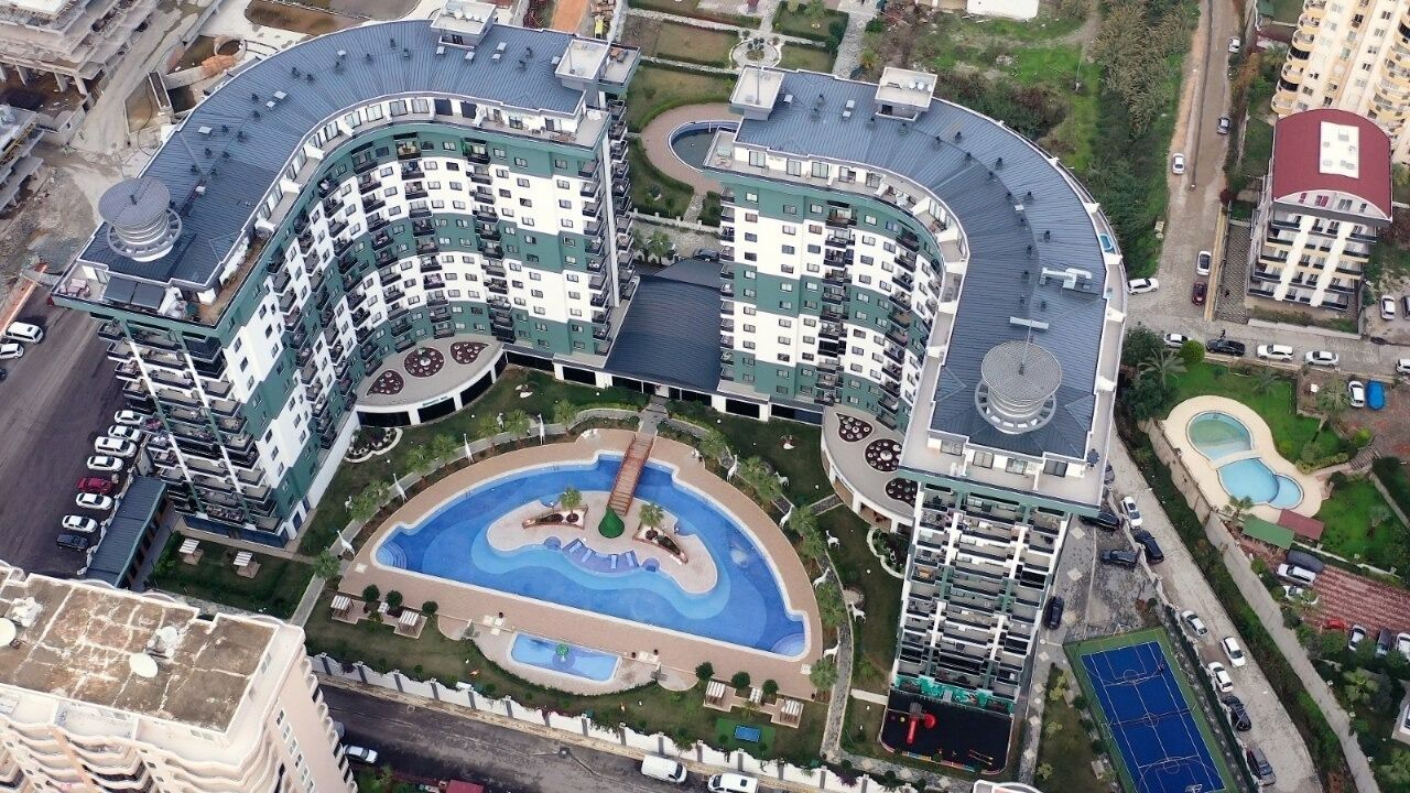 Innenpool, Außenpool