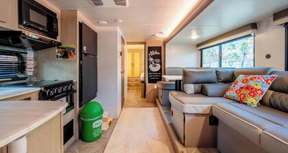 Glamping Trailer Lanikai