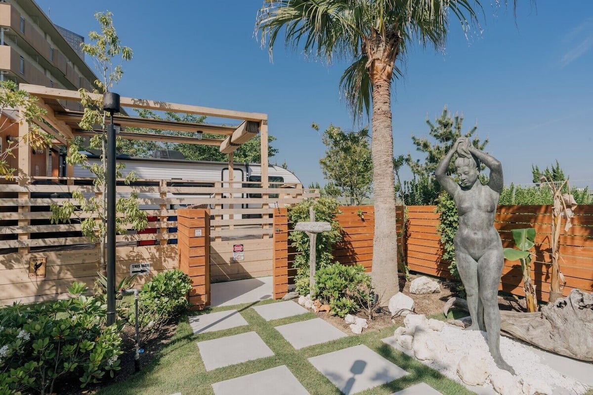Mobile Home, Pets Allowed (Molomua) | WiFi (free)