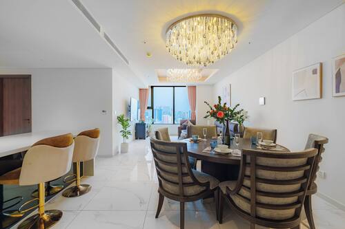 Apartment, 3 Bedrooms, City View (3 Bedroom Apartment With City View) | Dining