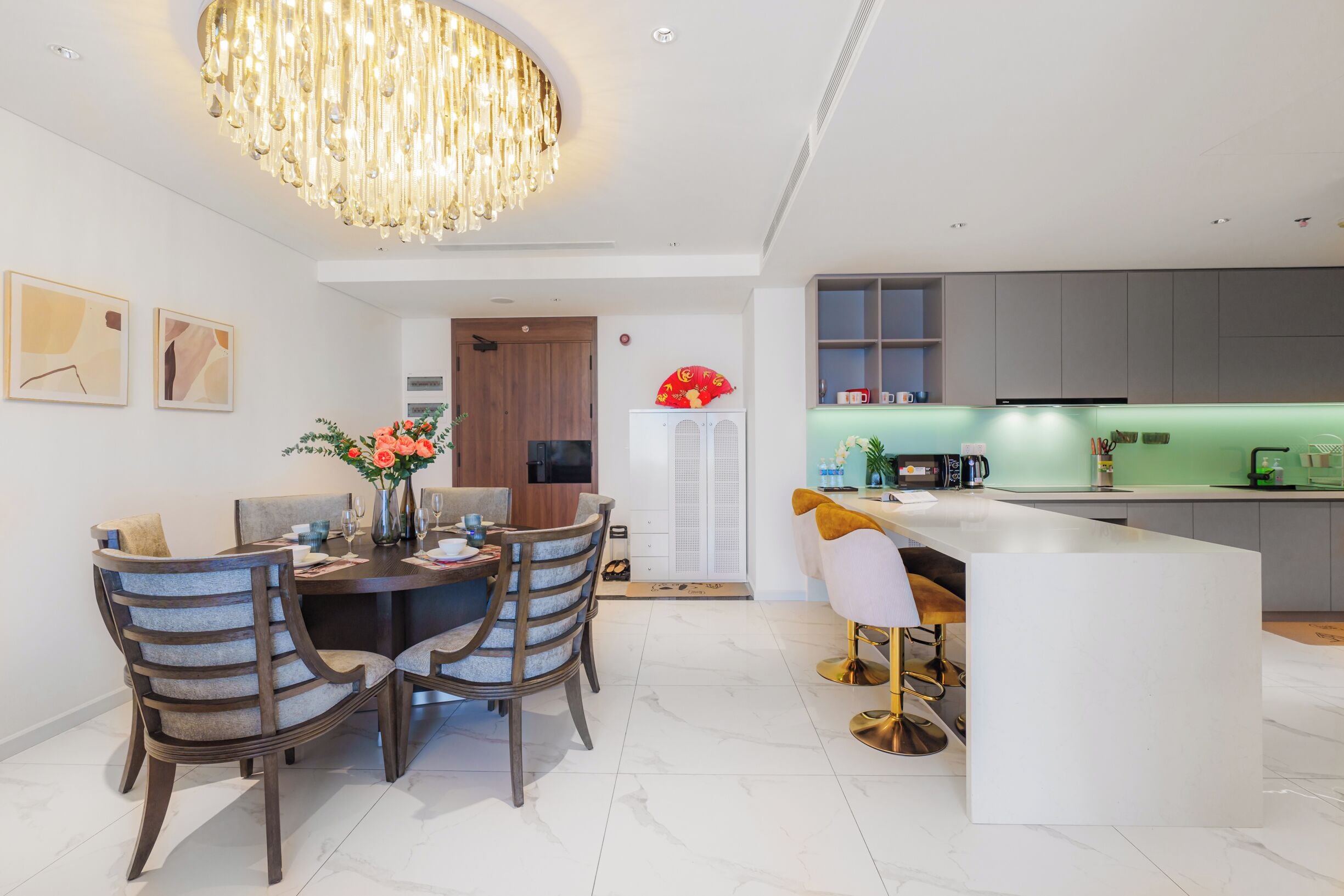 Apartment, 3 Bedrooms, City View (3 Bedroom Apartment With City View) | Dining