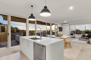 Interior - Ocean view Designer Standalone Villa with Big Deck (Auckland)