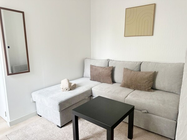 Charming Studio Steps From City Center - Gante