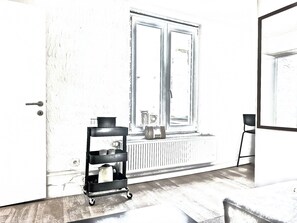 Interior - Charming Studio Steps from City Center (Gent)