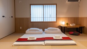 Unclassified image, 5 of 12, button - Irodori Hotel MOMO (fukuokashi,hakataku,katakasu)