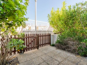 Property grounds - Cozy pavilion, pets welcome, parking - 4 guests (Gruissan)